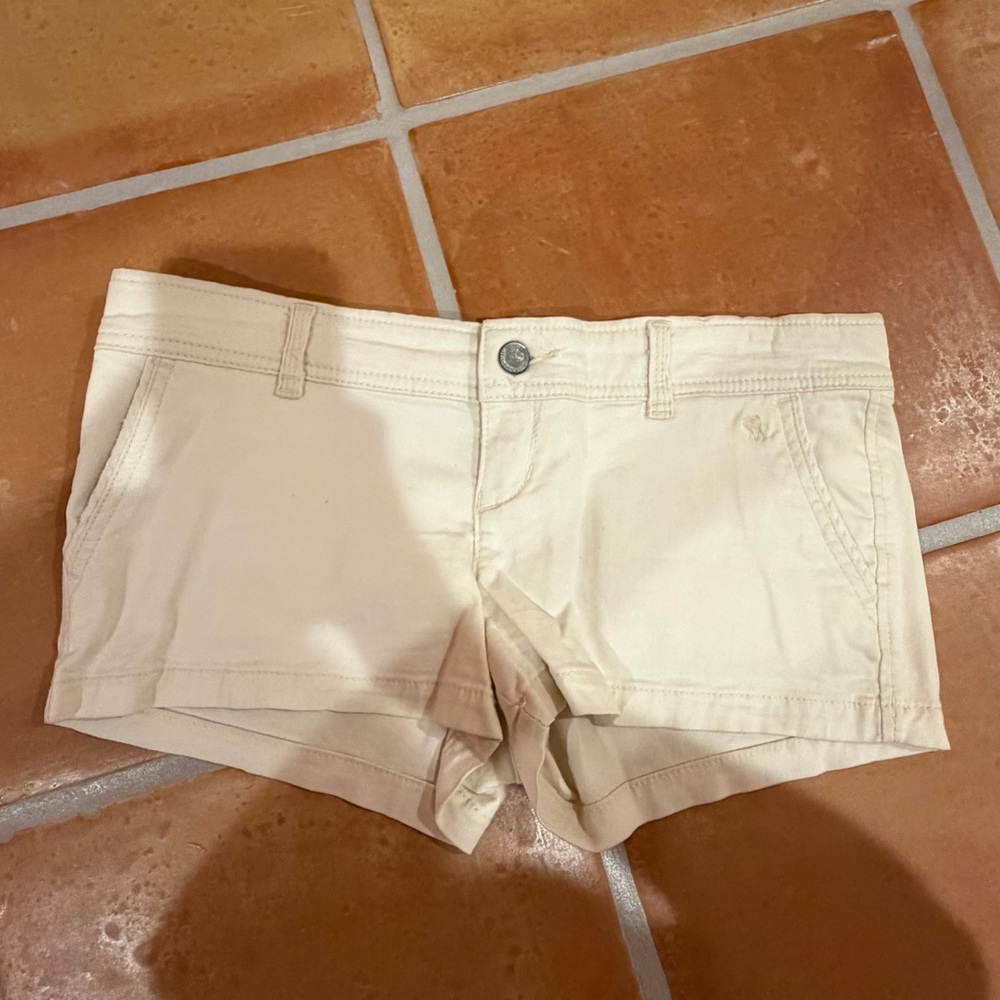 Abercrombie & Fitch Cream Low-Rise Shorts